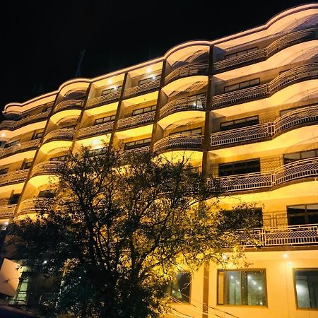 Hotel One Mall Road 穆里 外观 照片